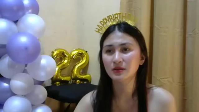 Image 3 of leslie_chin Stream on Chaturbate on 23 months ago