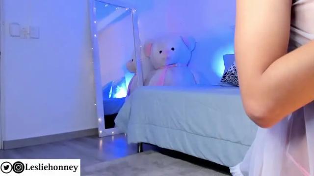 Image 2 of leslie_honney Stream on Chaturbate on 19 months ago