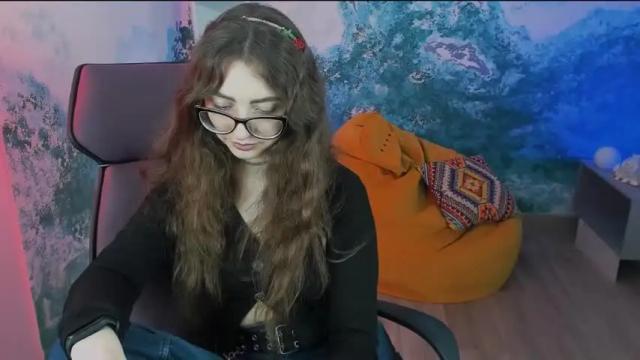 Image 11 of lesliejoneses Stream on Chaturbate on 13 months ago