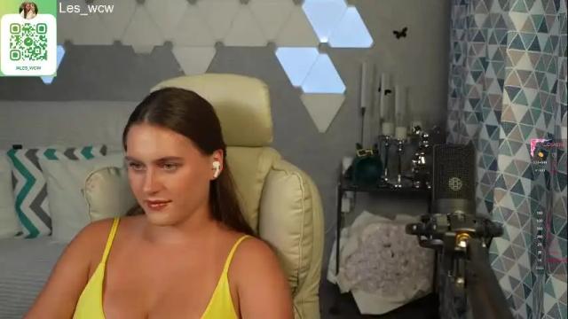 Image 2 of lesliekorfs Stream on Chaturbate on 3 months ago