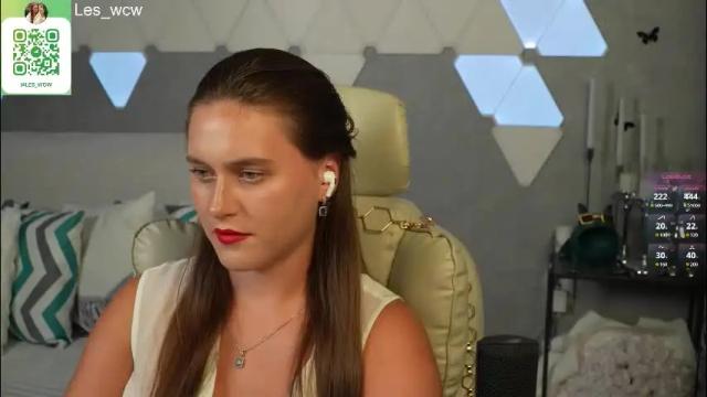 Image 11 of lesliekorfs Stream on Chaturbate on 3 months ago