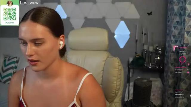 Image 10 of lesliekorfs Stream on Chaturbate on 2 months ago