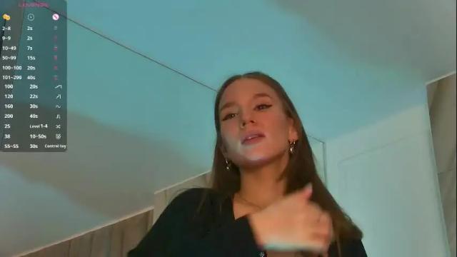 Image 2 of lesliemines Stream on Chaturbate on 1 month ago