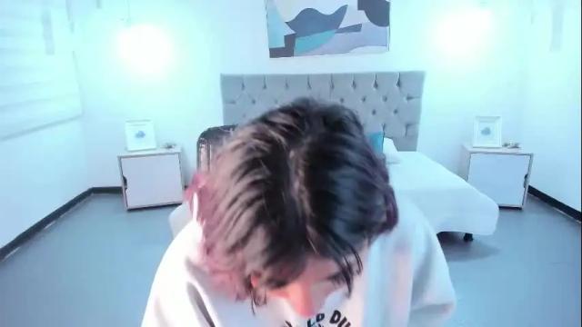 Image 6 of lesliemoon_ Stream on Chaturbate on 1 month ago