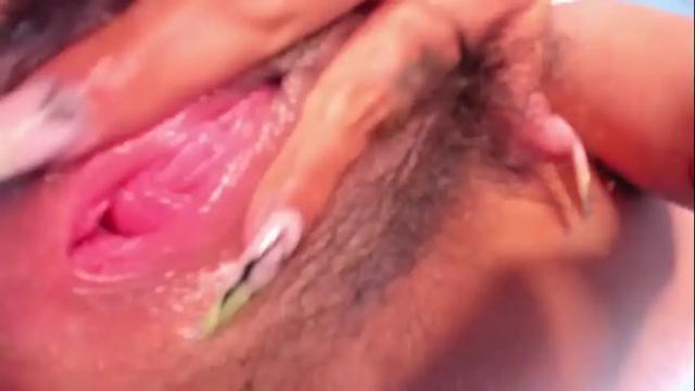 Image 3 of lesliemoon_ Stream on Chaturbate on 1 month ago