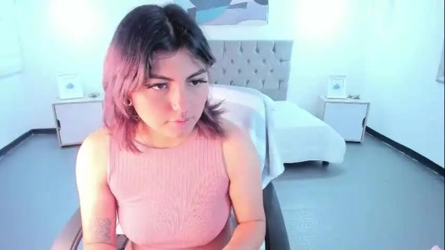 Image 10 of lesliemoon_ Stream on Chaturbate on 1 month ago