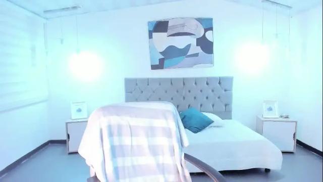 Image 12 of lesliemoon_ Stream on Chaturbate on 1 month ago