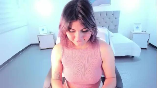 Image 4 of lesliemoon_ Stream on Chaturbate on 1 month ago
