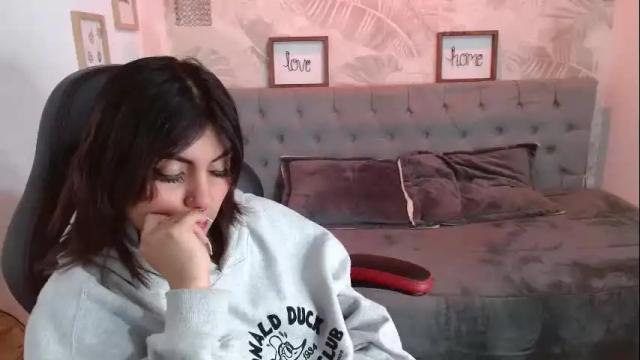Image 10 of lesliemoon_ Stream on Chaturbate on 20 days ago