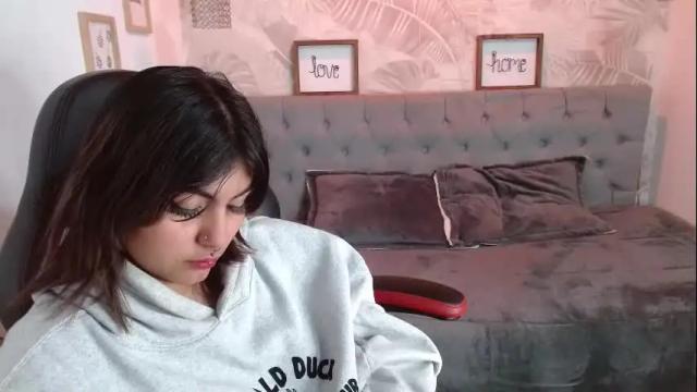 Image 7 of lesliemoon_ Stream on Chaturbate on 20 days ago