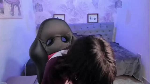 Image 10 of lesliemoon_ Stream on Chaturbate on 7 months ago