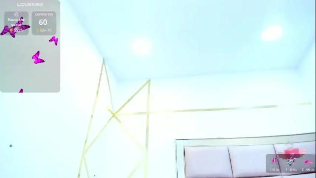 Image 3 of lesly_parker_ Stream on Chaturbate on 15 days ago