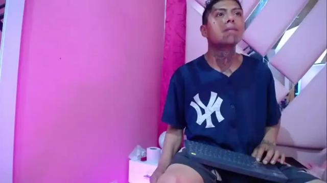 Image 4 of lesly_sweet52 Stream on Chaturbate on 19 months ago