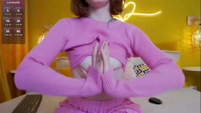 Image 2 of lessysweety Stream on Chaturbate on 10 days ago