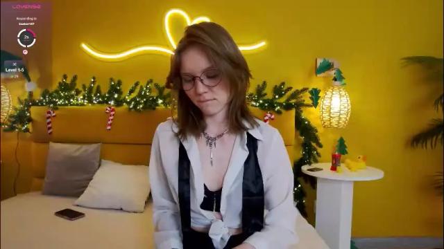 Thumbnail 3, lessysweety's Stream at Chaturbate, 1 month ago