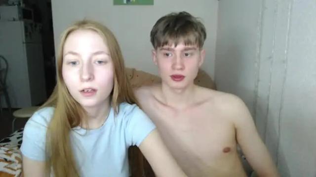 Image 2 of lessyxjhony Stream on Chaturbate on 14 months ago