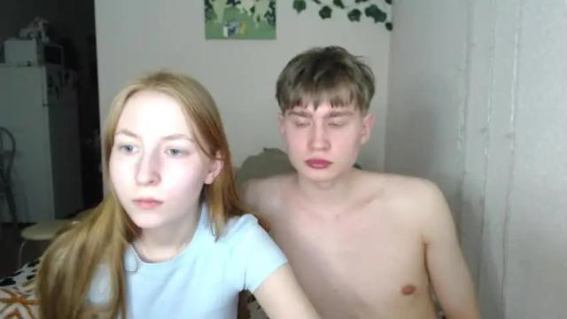 Image 3 of lessyxjhony Stream on Chaturbate on 14 months ago