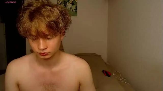 Image 7 of lessyxjhony Stream on Chaturbate on 21 days ago