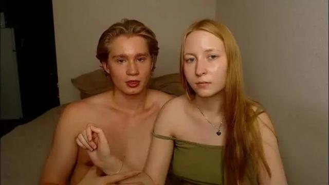 Image 11 of lessyxjhony Stream on Chaturbate on 3 months ago