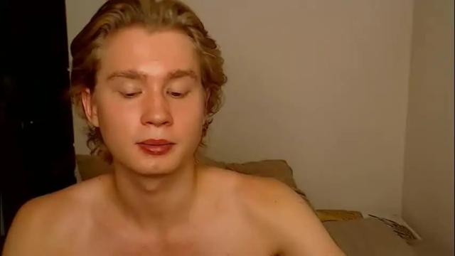 Image 12 of lessyxjhony Stream on Chaturbate on 3 months ago