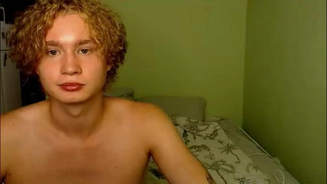 Image 7 of lessyxjhony Stream on Chaturbate on 2 months ago