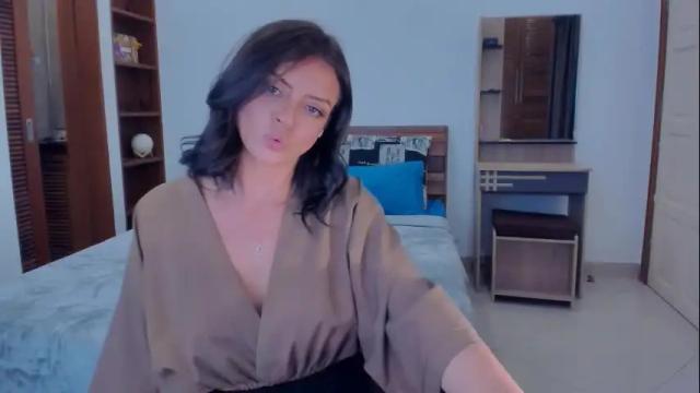 Image 4 of lesya_krutalevich Stream on Chaturbate on 2 months ago