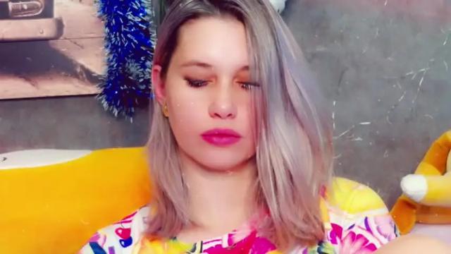 Image 8 of let_me_love_ Stream on Chaturbate on 16 months ago