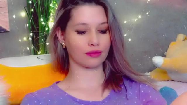 Image 11 of let_me_love_ Stream on Chaturbate on 14 months ago