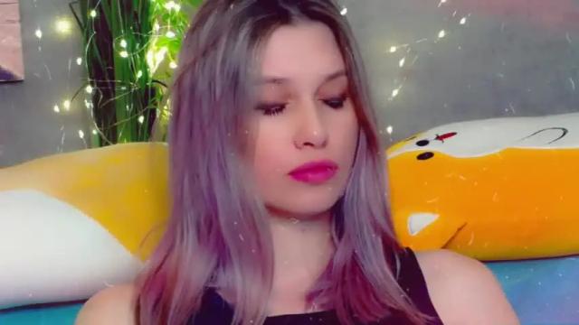 Image 12 of let_me_love_ Stream on Chaturbate on 13 months ago