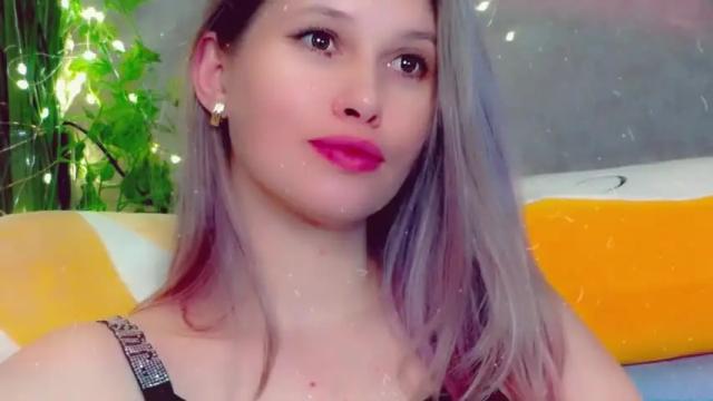Image 11 of let_me_love_ Stream on Chaturbate on 13 months ago