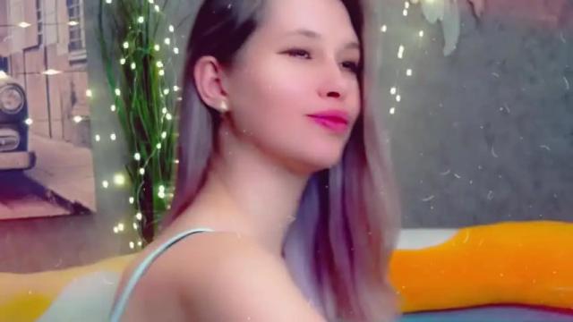 Image 3 of let_me_love_ Stream on Chaturbate on 13 months ago
