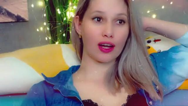 Image 6 of let_me_love_ Stream on Chaturbate on 13 months ago