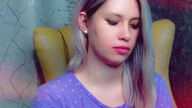 Image 4 of let_me_love_ Stream on Chaturbate on 15 months ago