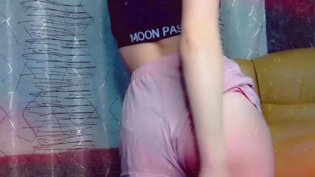 Image 11 of let_me_love_ Stream on Chaturbate on 15 months ago
