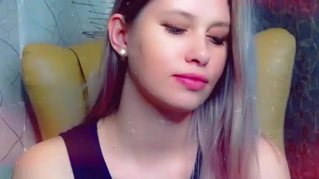 Image 8 of let_me_love_ Stream on Chaturbate on 15 months ago
