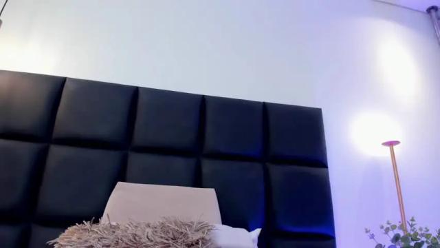 Image 4 of leticiavega Stream on Chaturbate on 19 months ago