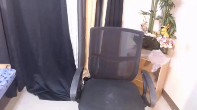 Image 10 of lets_play_babe Stream on Chaturbate on 17 months ago