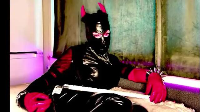 Image 11 of letsdoitbabez Stream on Chaturbate on 3 months ago