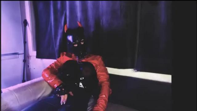Image 4 of letsdoitbabez Stream on Chaturbate on 19 days ago