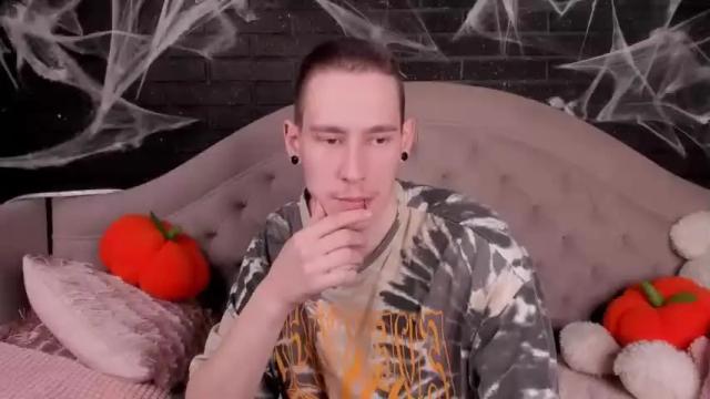 Image 7 of lex_davidson Stream on Chaturbate on 18 months ago