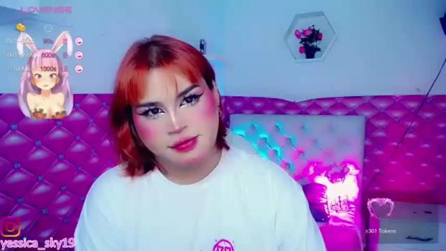 Image 3 of lexa__fox Stream on Chaturbate on 14 months ago