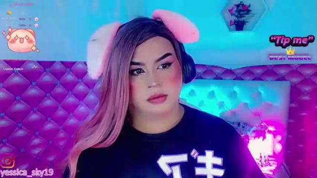 Image 10 of lexa__fox Stream on Chaturbate on 17 months ago