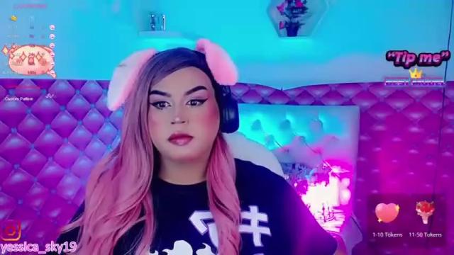 Image 4 of lexa__fox Stream on Chaturbate on 17 months ago