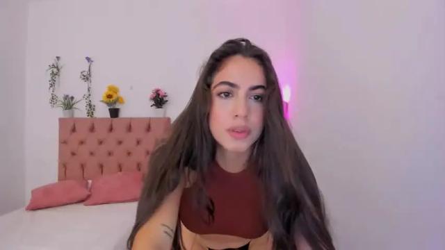 Image 4 of lexa_cruz Stream on Chaturbate on 19 months ago