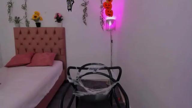 Image 3 of lexa_cruz Stream on Chaturbate on 18 months ago
