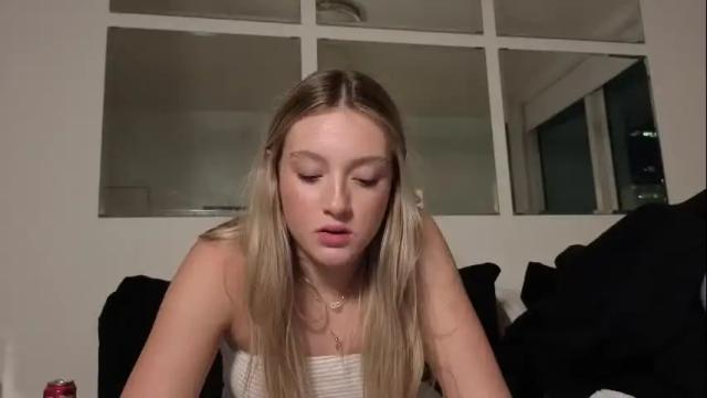 Thumbnail 3, lexaarose05's Stream at Chaturbate, 8 months ago