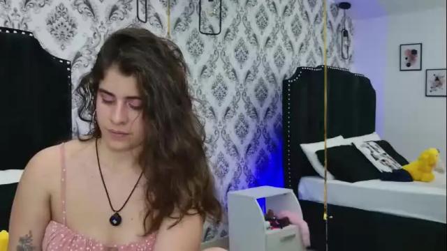 Image 4 of lexaderuso Stream on Chaturbate on 2 months ago