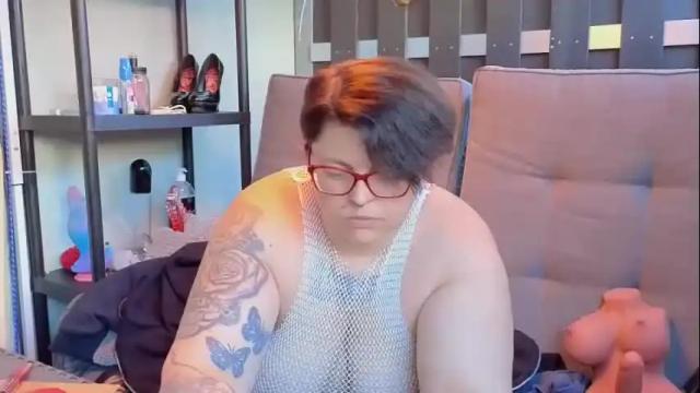 Image 2 of lexi2810 Stream on Chaturbate on 1 month ago