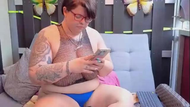 Image 6 of lexi2810 Stream on Chaturbate on 21 days ago
