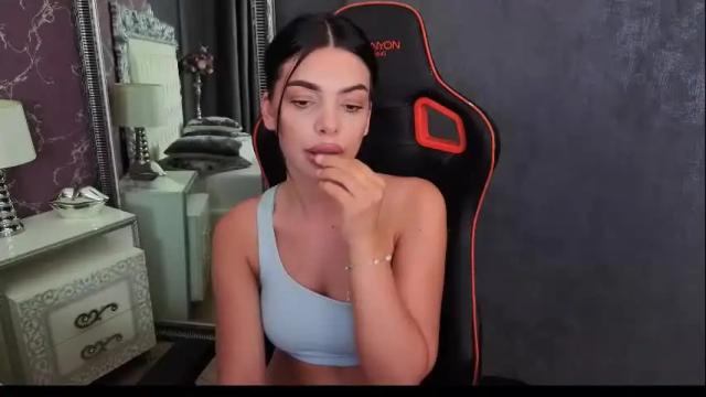 Image 3 of lexi__vicious Stream on Chaturbate on 2 days ago